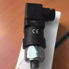 Germany  SUCO  100 Brand New Original pressure switch  0184-45903-1-009