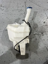 Washer Bottle Reservoir W Motor OE 98610-3y000 Fits HYUNDAI ELANTRA 2011-2013