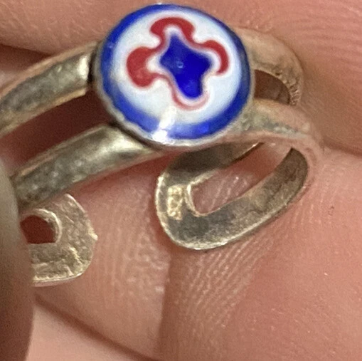 Vintage Red & Blue Cloisonné Style Sterling Silver Cross Toe Ring Size 3.5 - Image 3 of 3