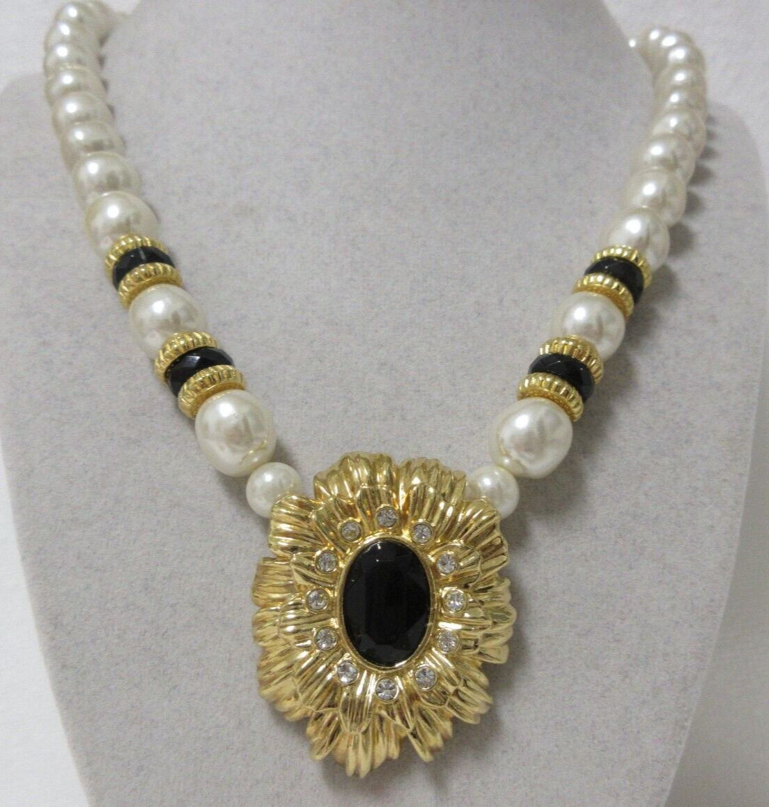 Vintage KJL Avon New York Collection Faux Pearl O… - image 6