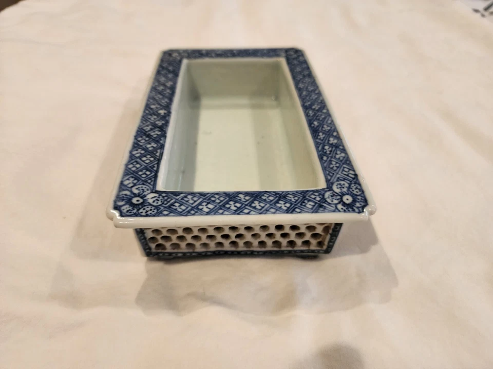 Antique Chinese Bonsai Tree Planter Pot from 1796-1820 Blue And White Porcelain  - Image 2 of 4