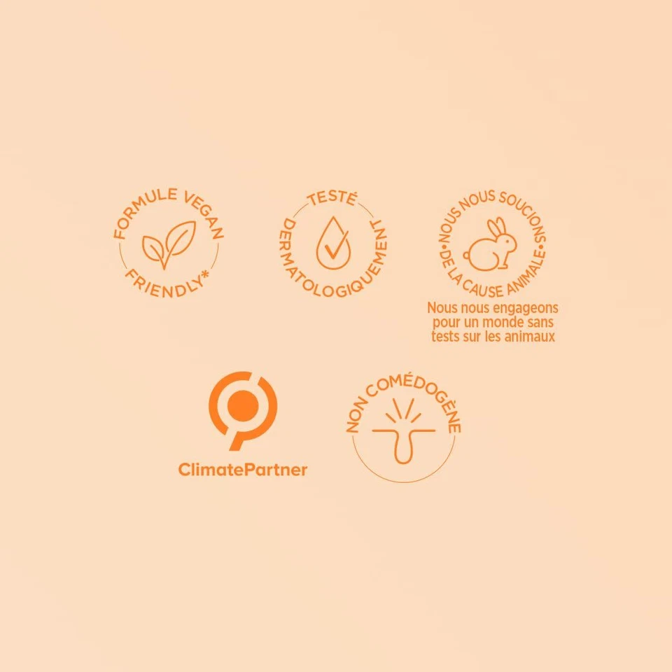 Biore Exfoliant Désincrustant Anti-Boutons au Charbon + Acide Salicylique 125 ml - Image 4 of 4