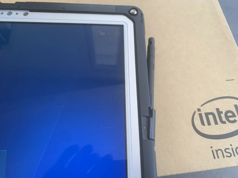 Panasonic Toughbook CF-33 12" LTE i5 7300U 8GB 256GB SSD Win10 LTE / Wwan Rugged - Immagine 3 di 3