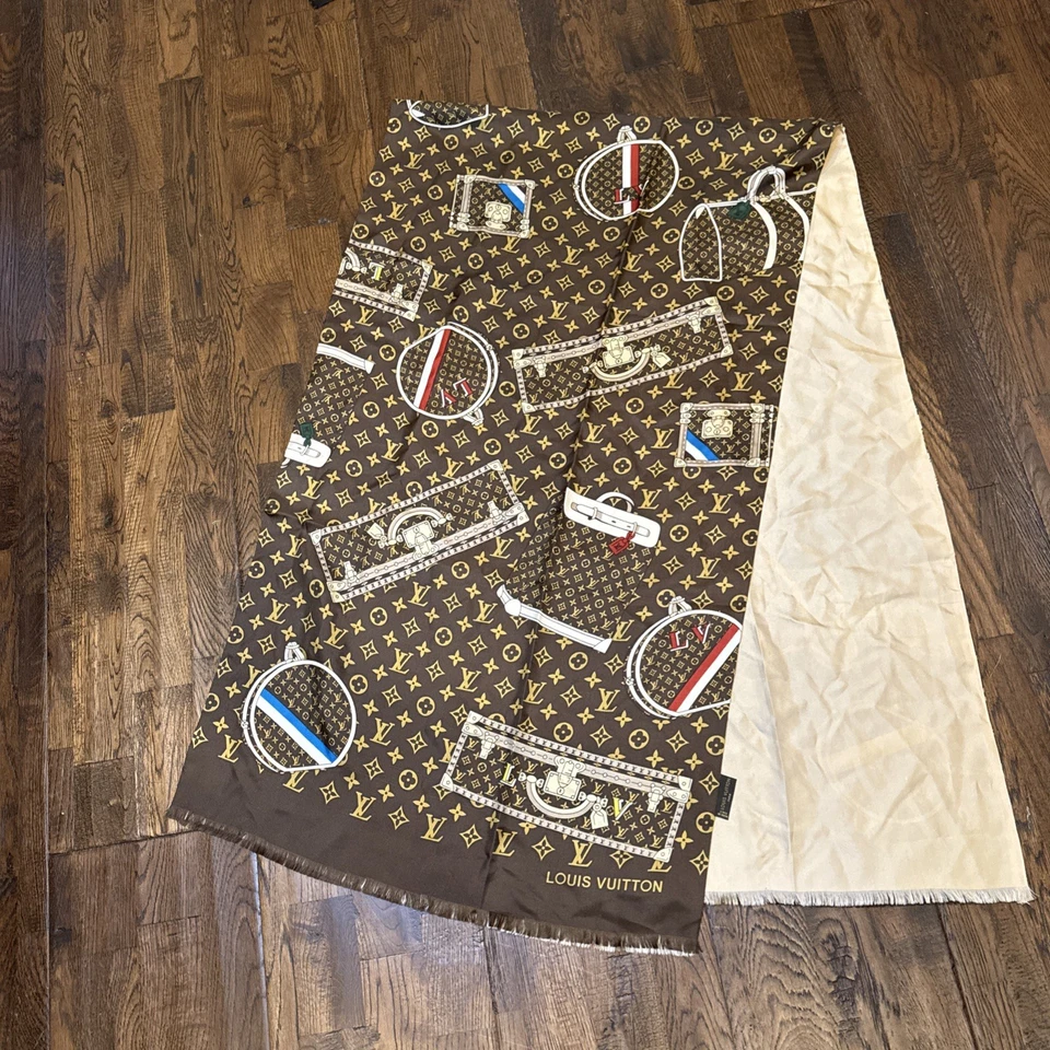 Louis Vuitton Seda Envolvente Bufanda Monograma Trunks | Marrón Beige 30"x68" | Auténtico Foto 3 de 4