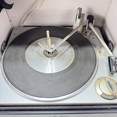 RCA Victor Solid State Total Sound Stereo 4 Speaker Hi-Fidelity