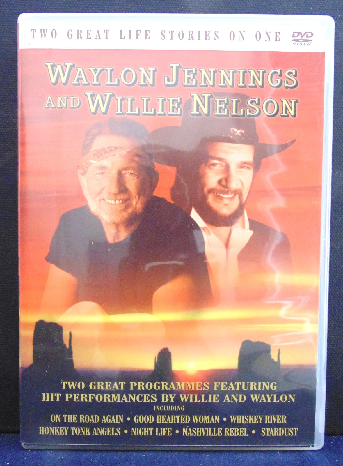 WAYLON JENNINGS AND WILLIE NELSON ---------- SEE PHOTOS