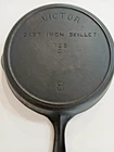 Vintage Victor Griswold #8 Cast Iron Skillet w/ Heat Ring - Restored