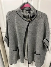 Ladies Cejon Cape Style Sweater Size OSFM Black & White Two Front Pockets