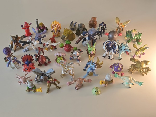 Digimon mini figure Lot 40 bandai pack set imperialdramon garurumon agnimon +