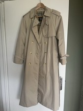 Vintage Burberrys Trench Coat – Made in England. Size 12L