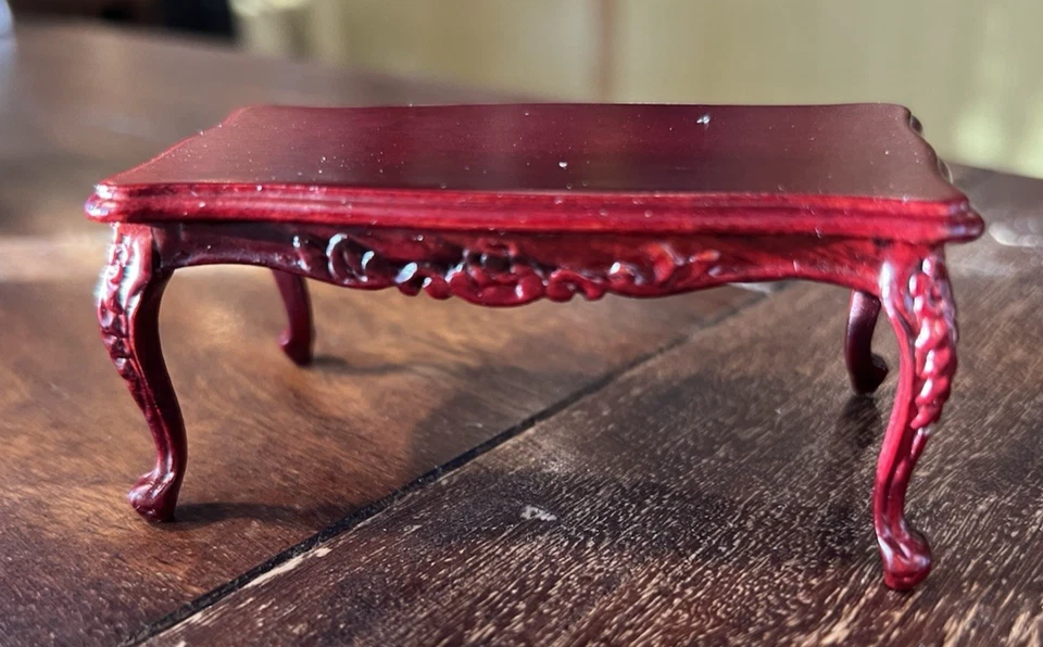 Bespaq? Mesa de centro rectangular miniatura caoba para casa de muñecas Foto 4 de 4