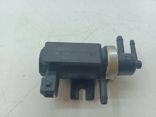 AUDI A4 Avant 8D5, B5 Vakuumventil 72190320 1.90 Diesel 2001 31180037