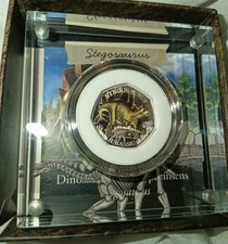 2024 STEGOSAURUS ICONIC SPECIMENS 50P SILVER PROOF COIN COLOUR Royal Mint + COA