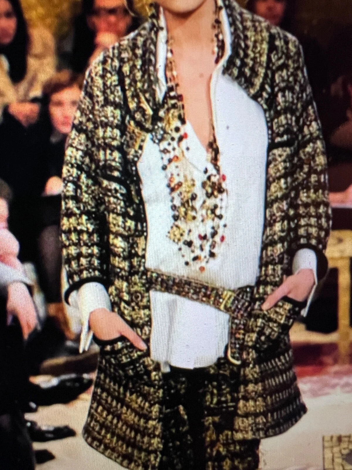 Chanel 11A NUOVO Paris Byzance ORO GIACCA MULTICOLORE GRIPOIX bottoni FR38 40 $10K