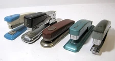 Vintage Mixed Lot of 5 Small Desktop Staplers Arrow Presto Swingline 99 Cub Work
