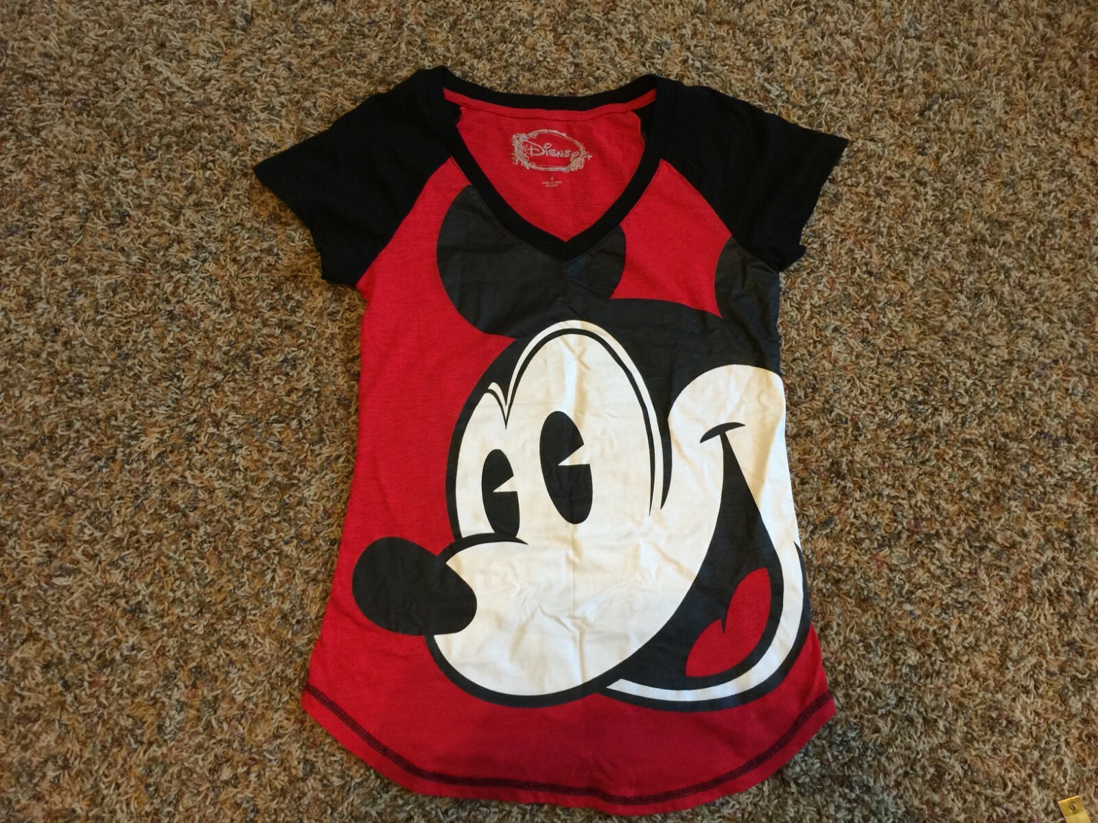 Disney Mickey Mouse Ladies V-neck T- Shirt Black Red Mickey face