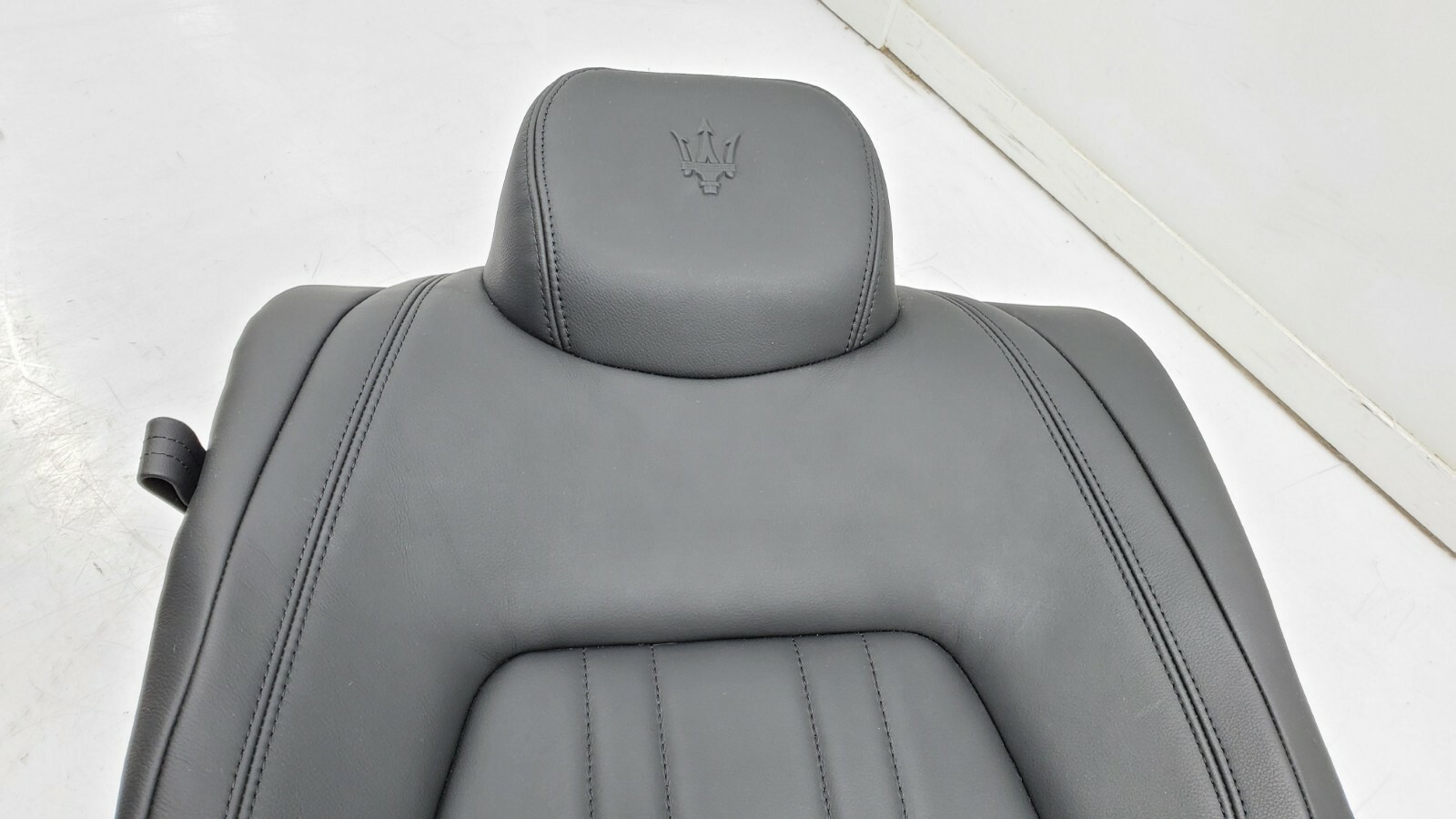 2014-2017 MASERATI GHIBLI SQ4 RIGHT PASSENGER REAR SEAT BACKREST CUSHION OEM.