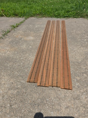 VINTAGE TRAIN TRACK TRU SCALE HO SIZE BRASS TRACK WOOD ROADBED BASE STRAIGHT LOT