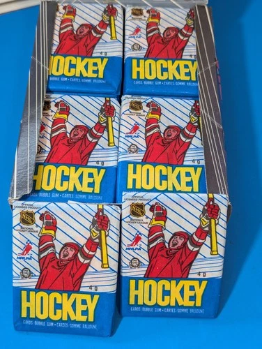 1989-90 O-Pee-Chee Hockey  Sealed Wax Pack with Gum. Possible Sakic Rookie??