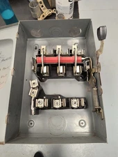 Square D D324N 200Amp Safety Switch