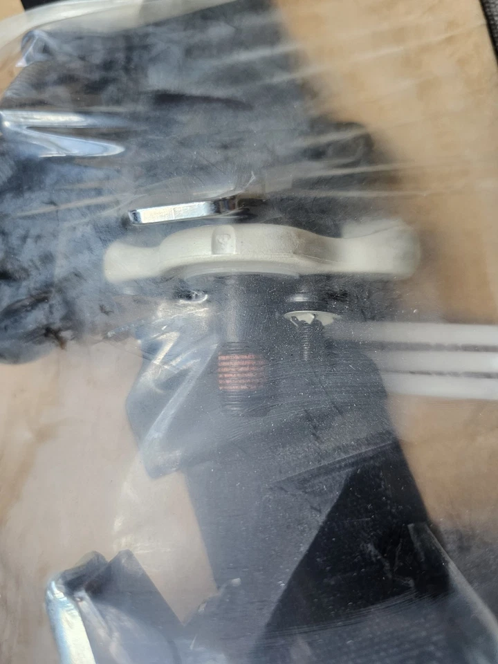 NEW GENUINE FORD GALAXY/SMAX FRONT LEFT LH N/S SEATBELT 2015- 2281650 - Image 2 of 4