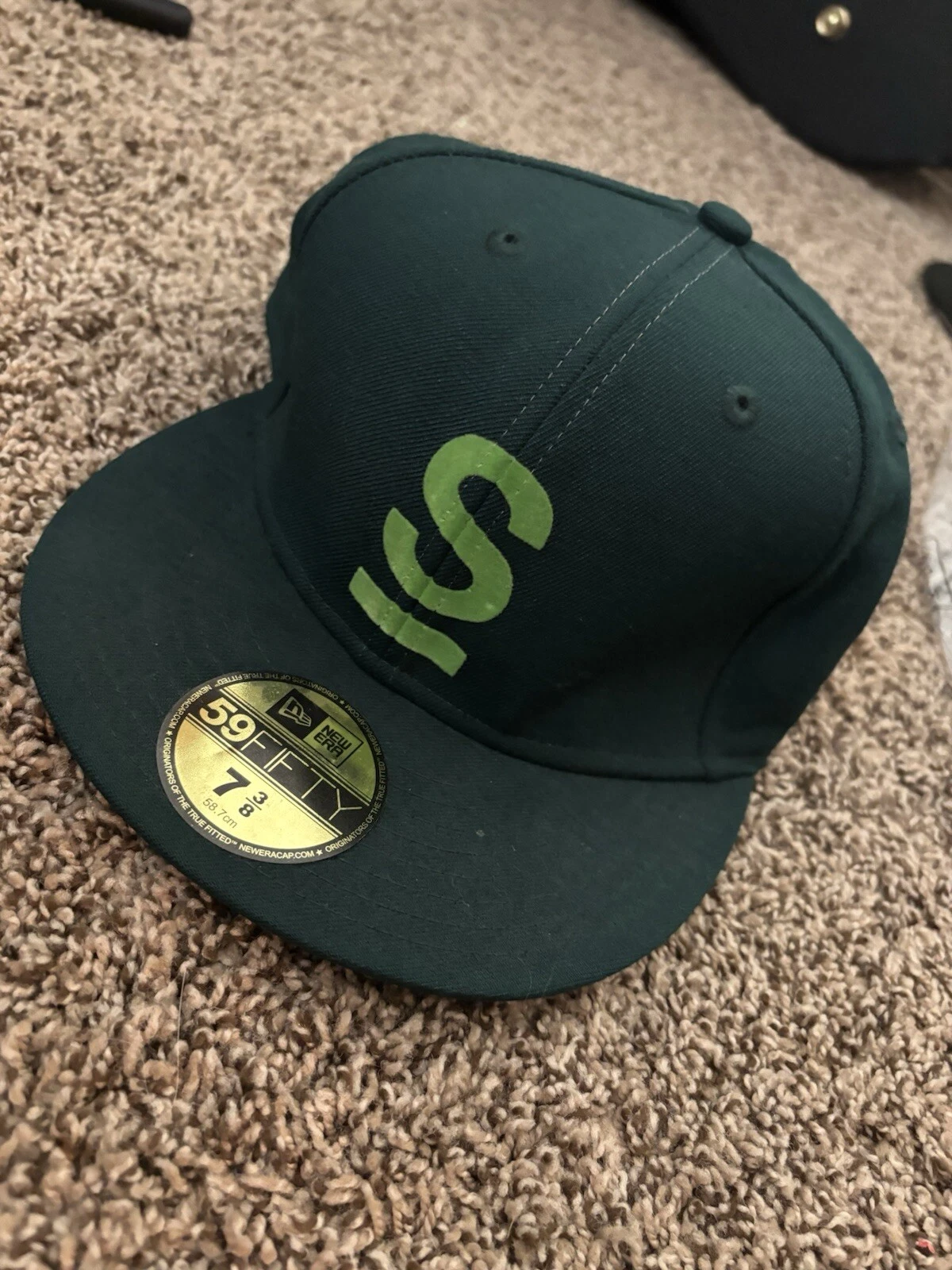 Chapeau Supreme x Stash Subware New Era, neuf avec autocollant mais sans étiquette. 