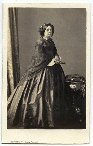 CDV Photo Ancienne Originale - Femme Mode - Vers 1860 - Höffert Dresde