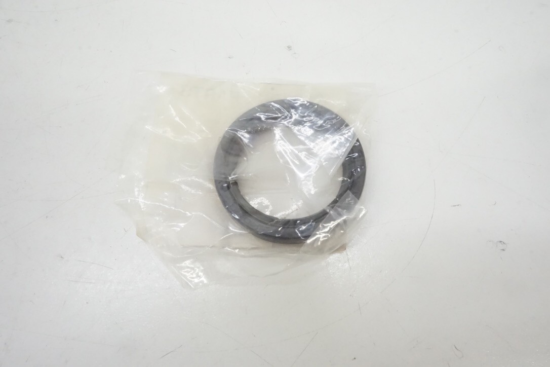 Ri　0819 Amazon.com: Reinz 81-19299-10 Shaft Seal Crankshaft : Automotive