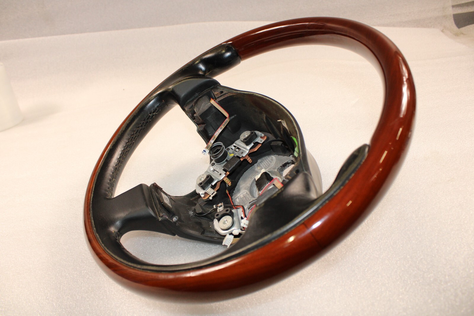 Maserati Quattroporte, Wheel, Black W/Wood Trim, Faded, Used, P/N 981423100