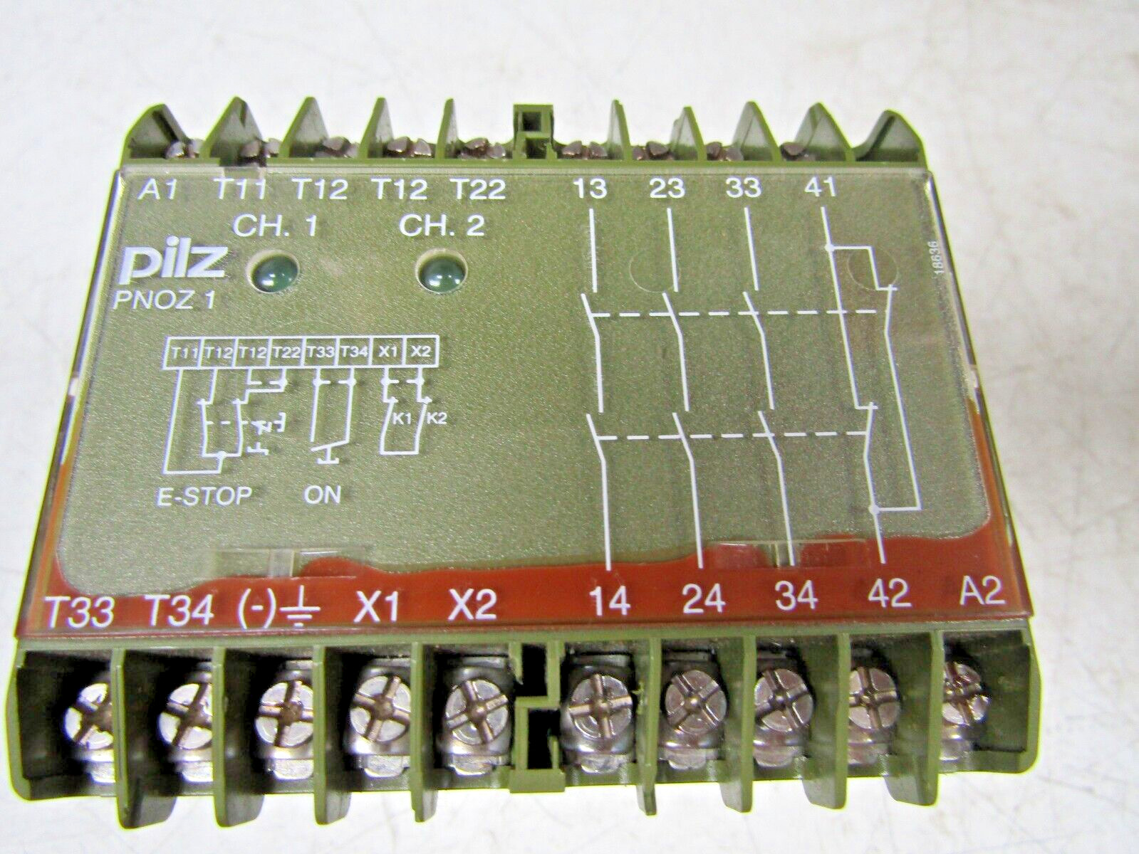 🔥PILZ PNOZ 1 3S / 1ö SAFETY RELAY 6VA 110 VAC 475630