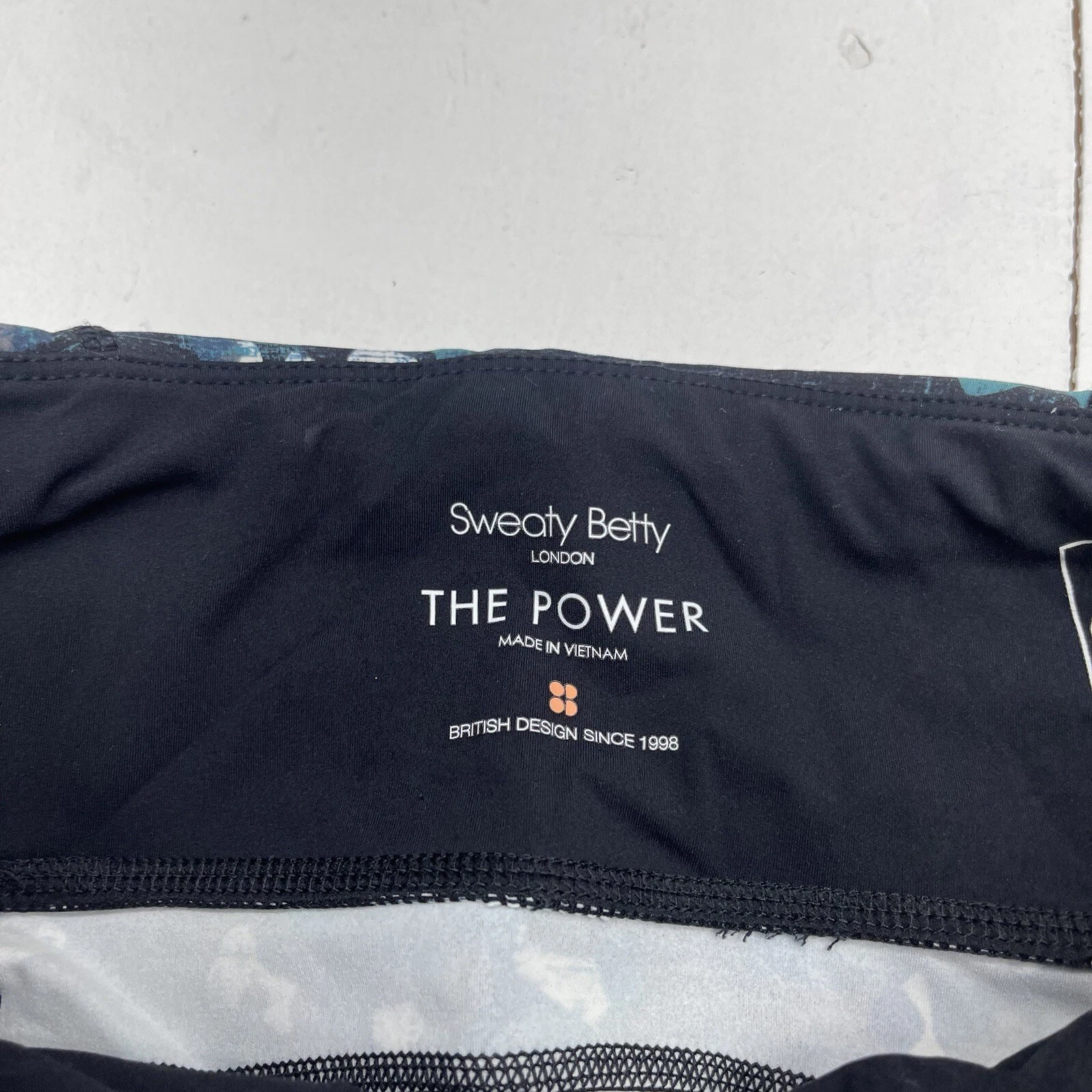 sweaty-betty 7/8 the power deep lake camo leggings