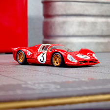 Hot Wheels Elite 64 1967 Ferrari 330 P4   Série Premium Collector Limited