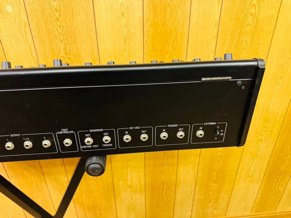 YAMAHA CS-30 ANALOG SYNTHESIZER • FULLY WORKING • WITH HARD CASE • VINTAGE JAPAN - Image 3 of 4