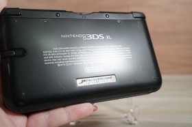 Nintendo 3DS XL black SPR-001 US Version CLEANED TESTED OEM stylus w/ charger