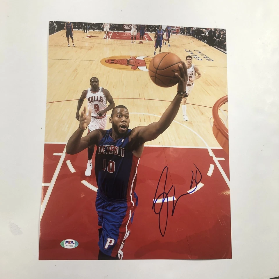 Greg Monroe signed 11x14 photo PSA/DNA Detroit Pistons Autographed Bucks - Image 1 of 1