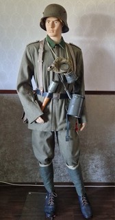 WW1 WK1 Deutsches Kaiserreich Stahlhelm M16 Uniform 1915 Ausrüstung Konvolut