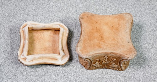 ⚜️ SCATOLINA CERAMICA MANIFATTURA DI SIGNA DECORAZIONE BASSORILIEVO EPOCA 1900 - Foto 7 di 7