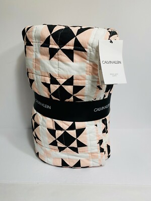 Calvin Klein Quilt Abigail Cotton Geometric Star Queen Pink/Black