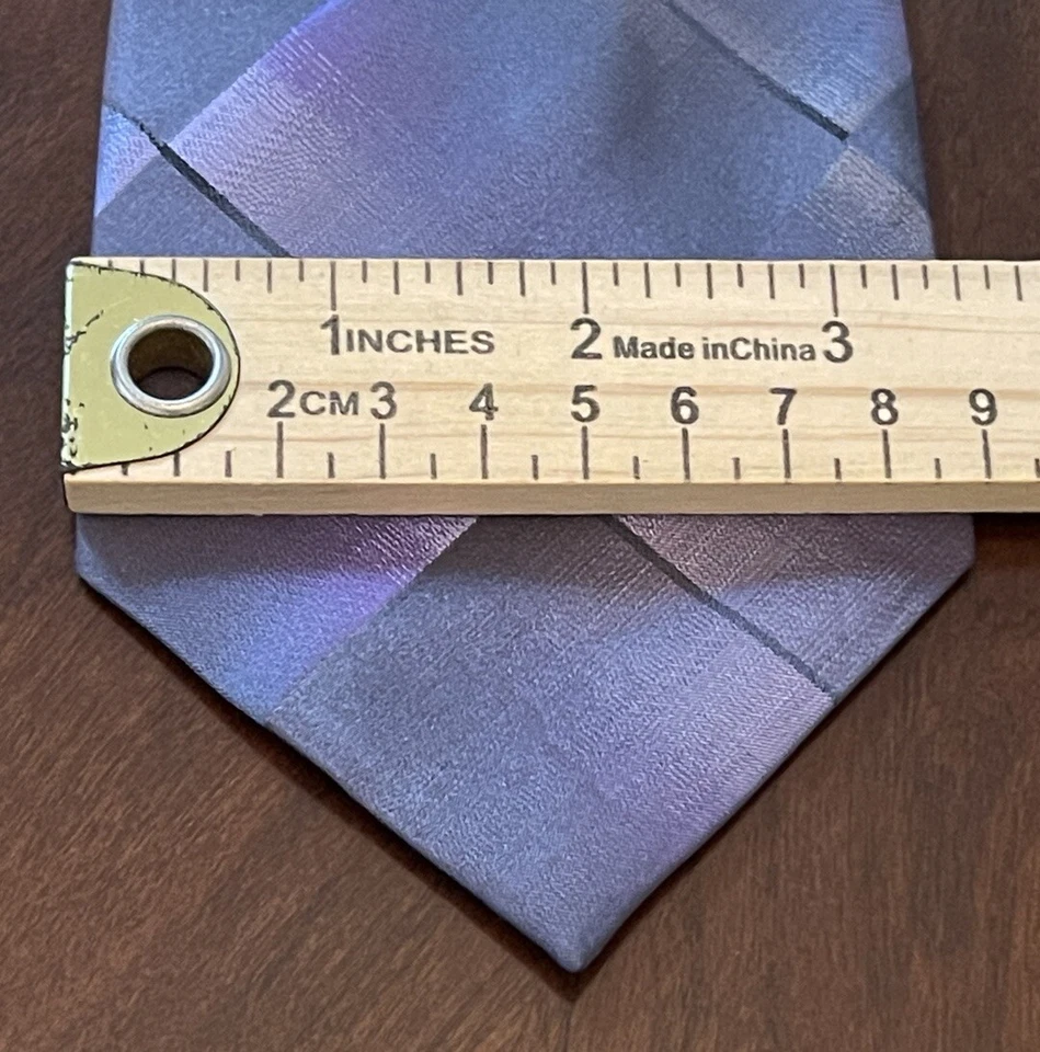 Kenneth Cole Reaction Purple 100% Silk Men’s Neck Tie Made In China - Image 4 of 4