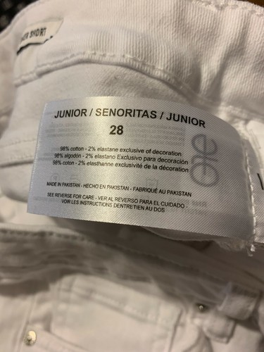 William Rast NWT White Distressed Denim Shorts Stretch Sizes 27 & 28 - Picture 7 of 9
