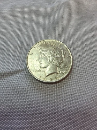 1922 D US Peace Silver Dollar $1 - AU