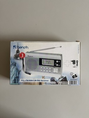 Bench digitaler Weltempfänger PLL FM MW LW SW Radio mit Adapter OVP