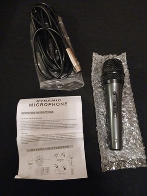 Vintage Dynamic Microphone Unbranded  Wt Cable  (NOS?)