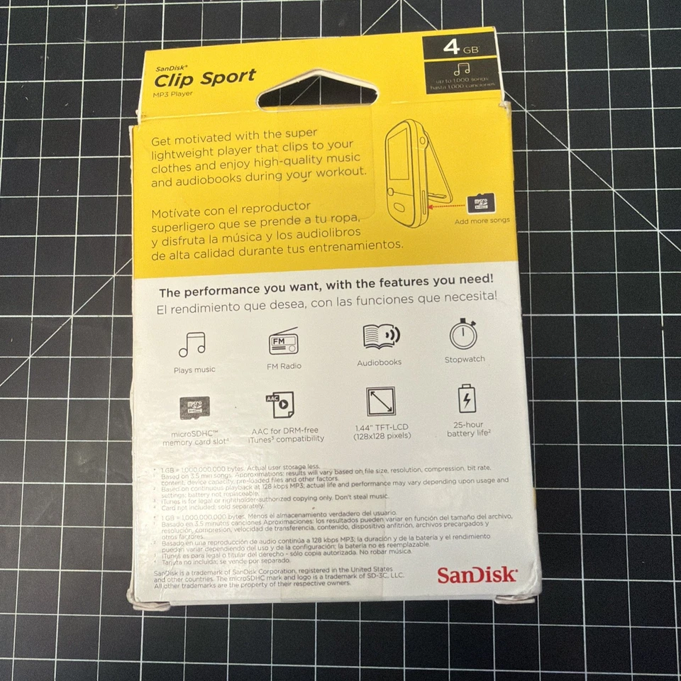SanDisk Clip Sport 4GB MP3 Player LCD Screen Black SDMX24-004G NEW IN BOX! - Image 2 of 4
