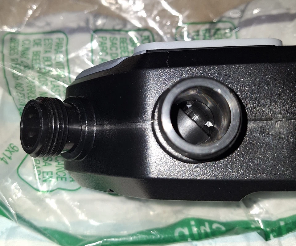 Temporizador electrónico digital de manguera de agua Melnor 73280 4 zonas negro/gris sin direcciones Foto 4 de 4