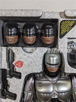 Hot Toys 1/6 MMS202 ROBOCOP Diecast Model Figure with Voice Sound