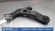 Triangle de suspension Toyota AURIS