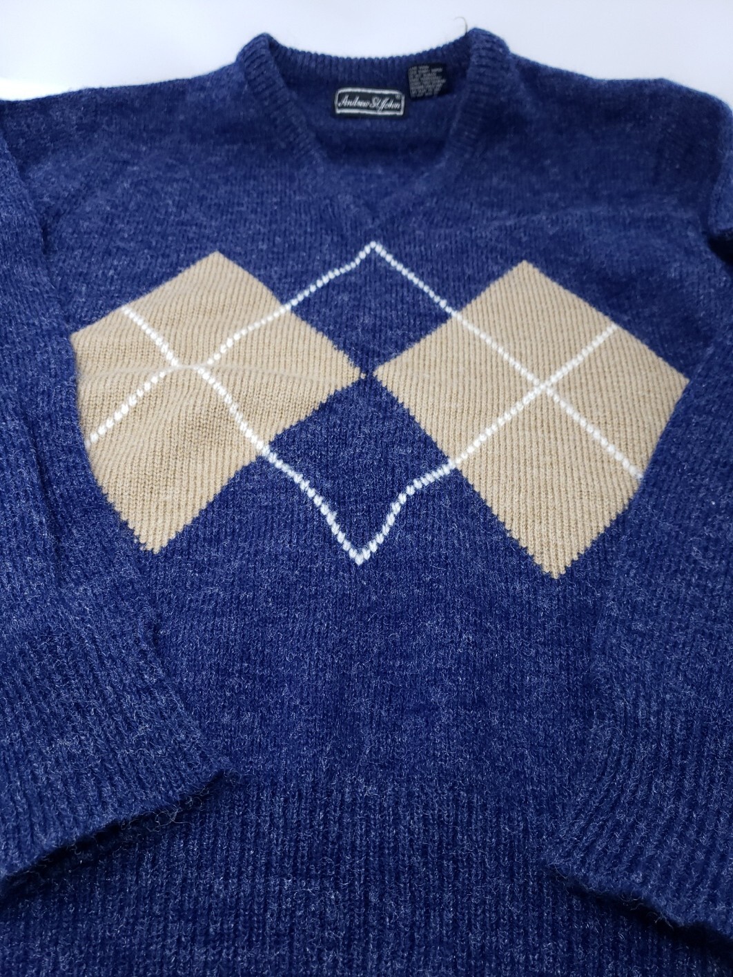 Diamond Patterned Blue Classic Looking Andrew St.… - image 1