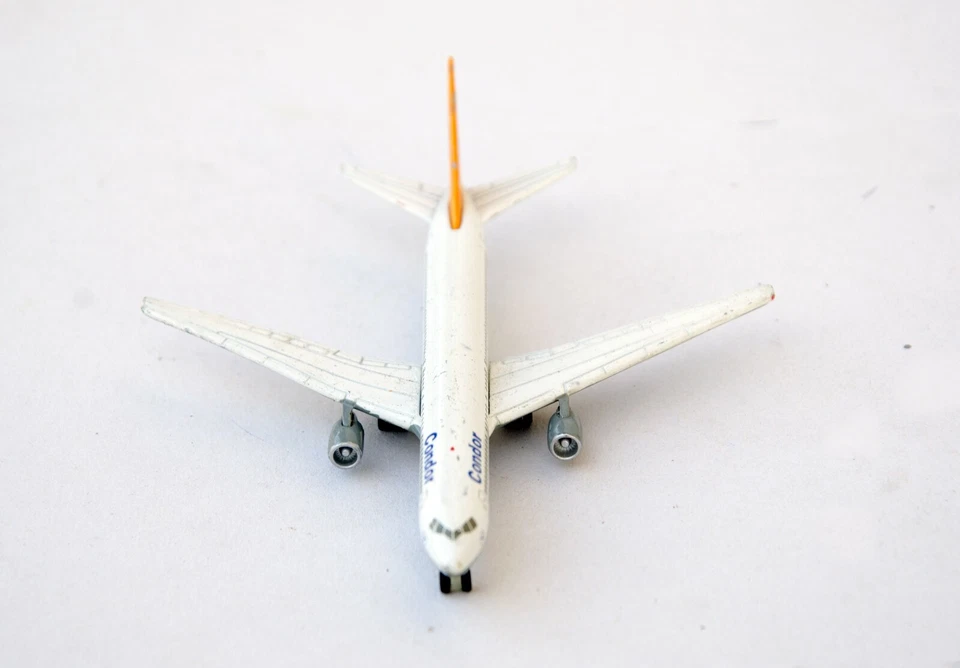 AIRBUS A300B4 AEREO DI LINEA CONDOR FLUGDIENST MODELLINO VINTAGE ANNI '80 - Immagine 2 di 3