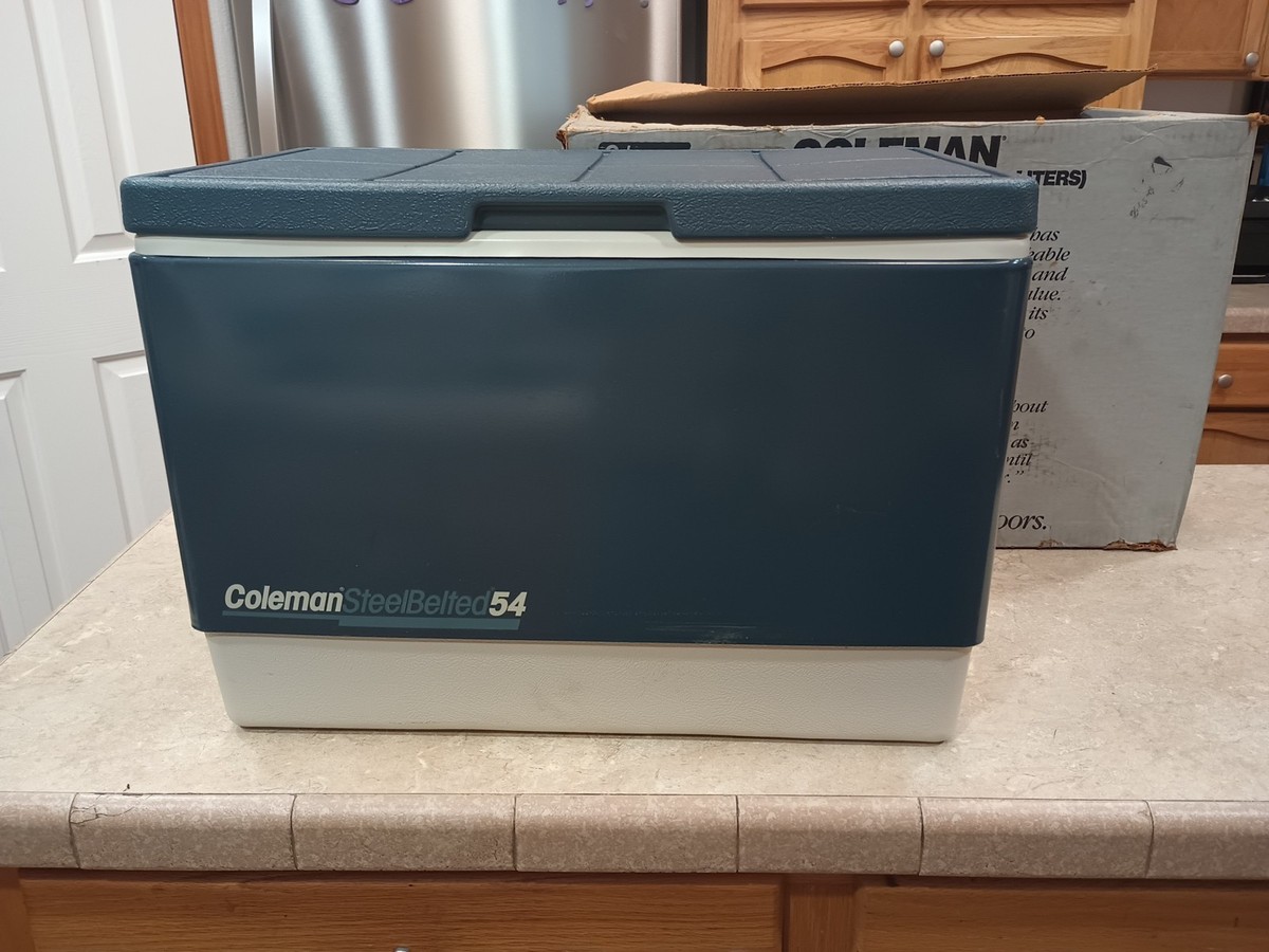 Vintage Coleman Cooler 54 quart Hard Steel Belted 1986 Blue Nice